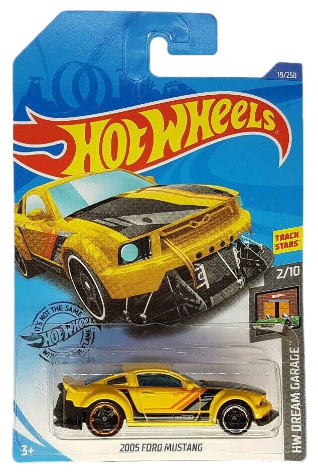 Hot Wheels - 2005 Ford Mustang - HW Dream Garage 2/10 - GHC22 - Long Card - Track Stars - Mattel 2019